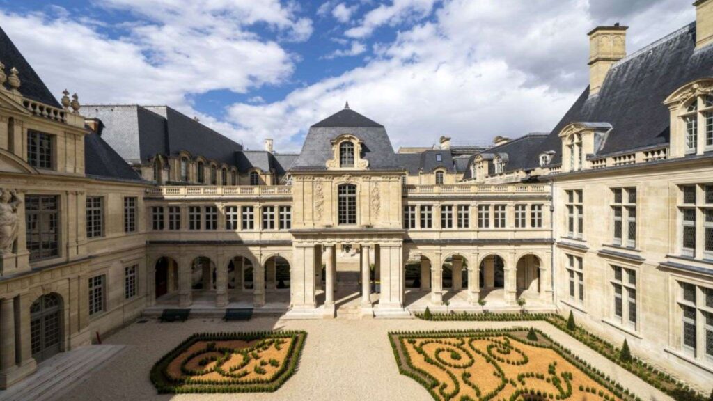 Carnavalet Museum – History of Paris