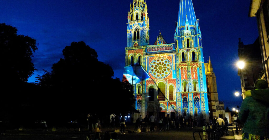 Chartres en Lumière