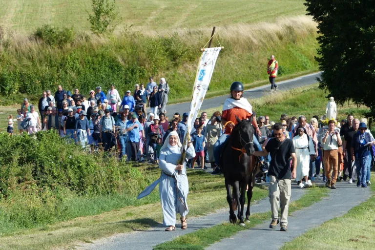 Procession à Pellevoisin