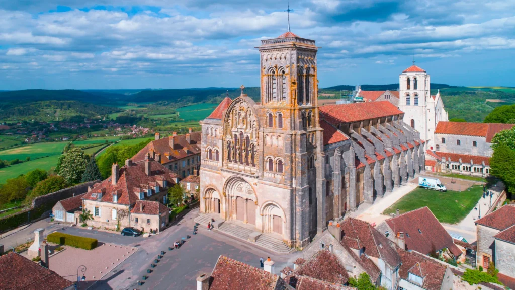 Vezelay-Basilique-Sainte-Marie-Madeleine