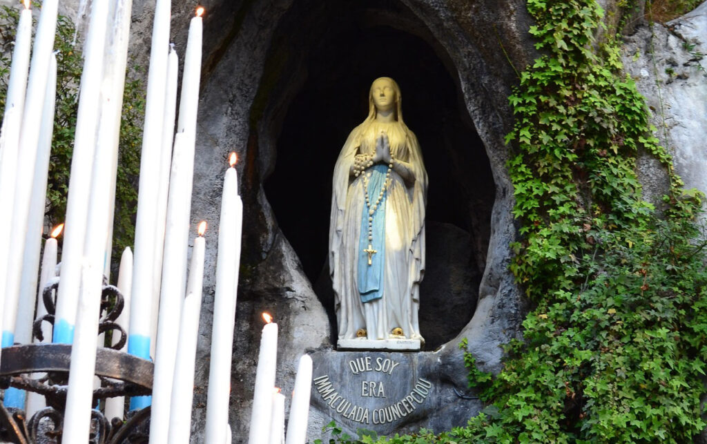 Vierge Grotte Massabielle Lourdes