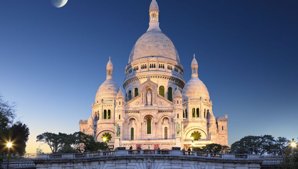 Sacré Coeur Basilica of Montmartre Paris