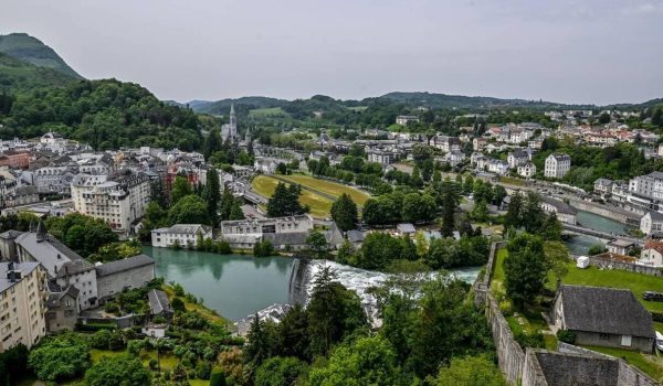 Lourdes Town