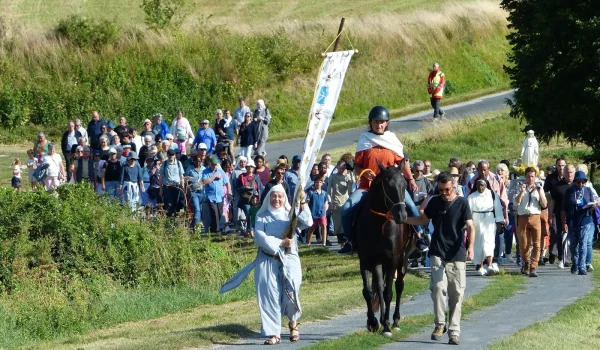Procession à Pellevoisin